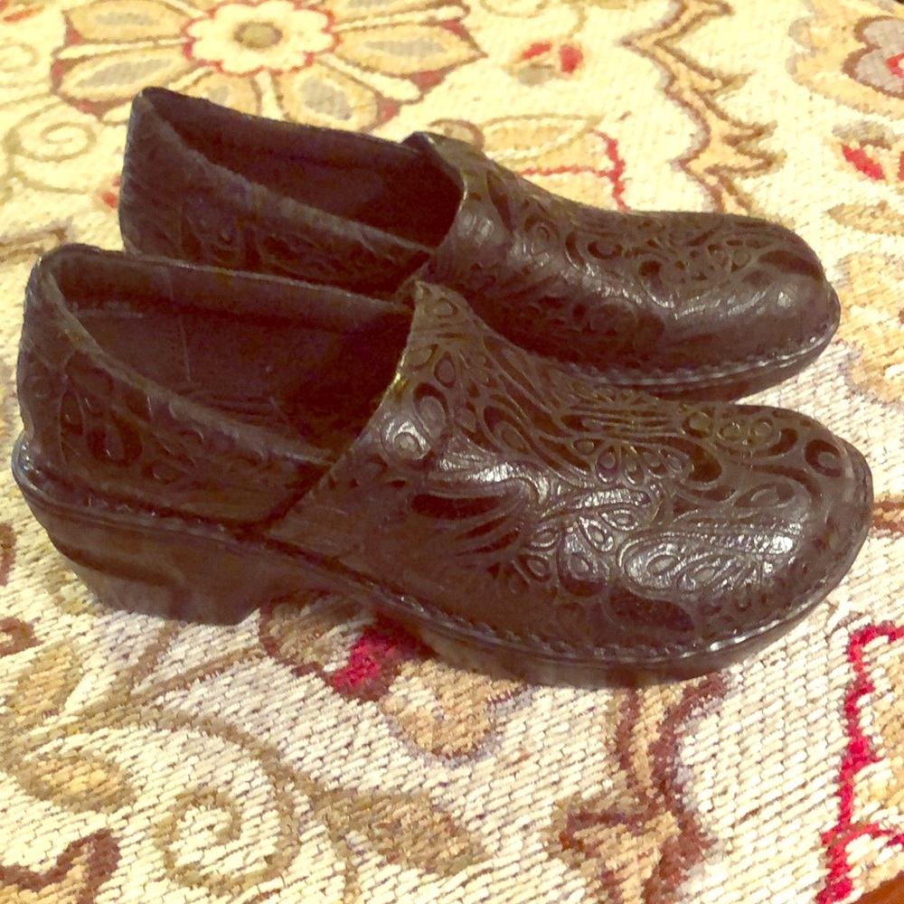 BORN BOC comfort shoes